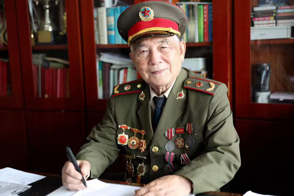 以词为炬 放歌时代 著名军旅词作家邬大为的赤子情怀