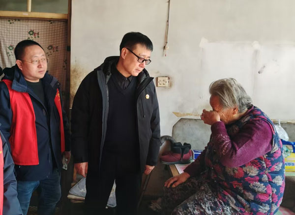 2026年新年前夕 郭明义爱心团队沟帮子福全爱心团队走访慰问困难群体