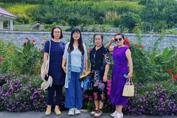 辽宁海城市散文协会与大石桥市作家协会举办金秋聚首采风联谊活动 辽宁海城市散文协会与大石桥市作家协会举办金秋聚首采风联谊活动